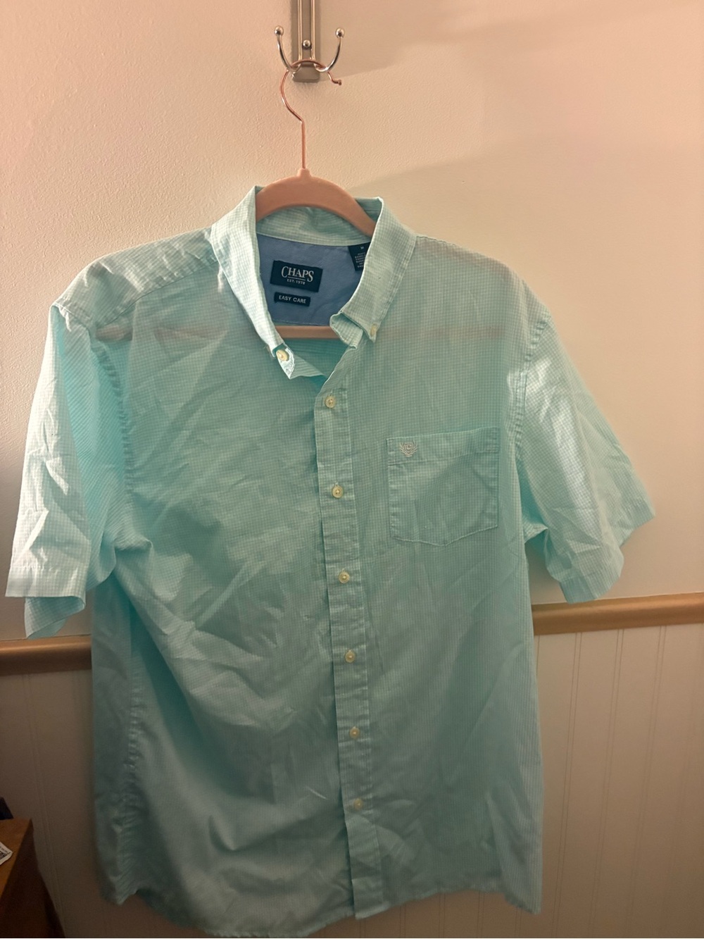 Chaps Easy Care Men’s Medium Mint Green Gingham Short-Sleeve Button-Down Shirt